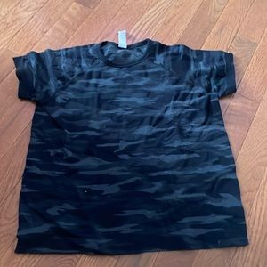 black camo athleta girl shirt size medium